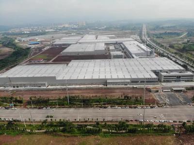 云端铸魂 探秘长城汽车重庆新工厂，长城炮乘用皮卡的技术与未来